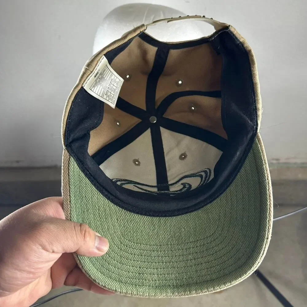 Vintage Nike Men's Tan and Cream Hat